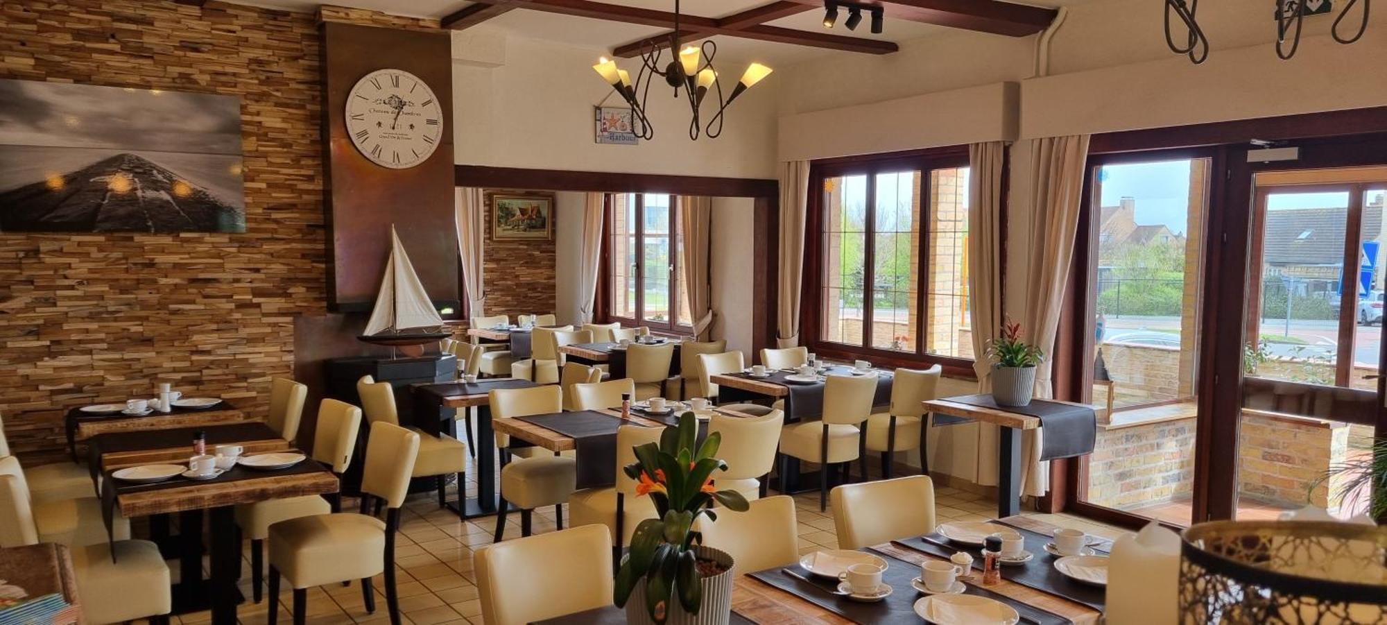 Hotel Westendia And Free Parking Top Breakfast Westende Eksteriør billede